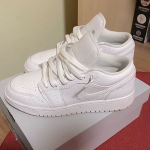 Women’s Jordan 1’s